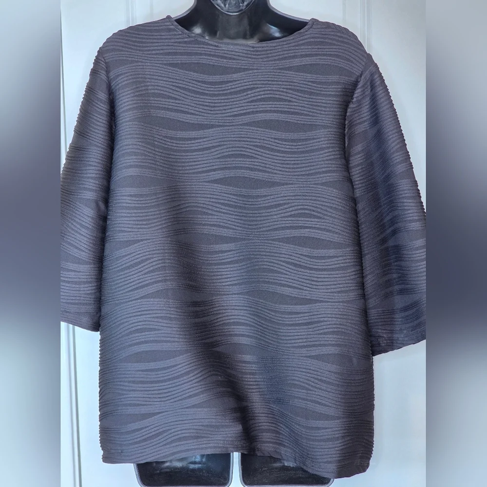 Maggie Barnes Black Textured 3/4 Sleeve Top Blouse | Size 0X (14/16) - Picture 2 of 5